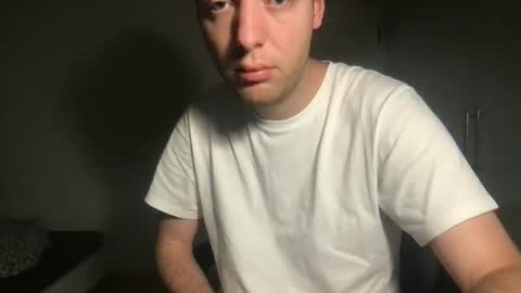 Snapshot of toohottobetrue21 chatting on 9, 10, 2025 Max online show from 9, 10, 2025