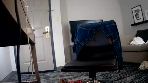 toomuchsmoke online show from 7, 10, 2025