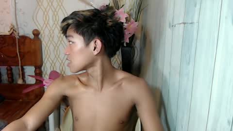 Snapshot of toothlessxx chatting on 1, 7, 2026 jhonrex online show from 1, 7, 2026