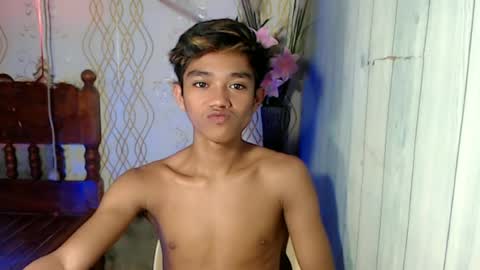 Snapshot of toothlessxx chatting on 2, 7, 2026 jhonrex online show from 2, 7, 2026