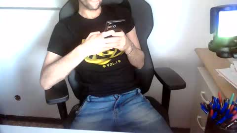 Snapshot of topg84 chatting on 25, 5, 2026 Topg84 online show from 25, 5, 2026