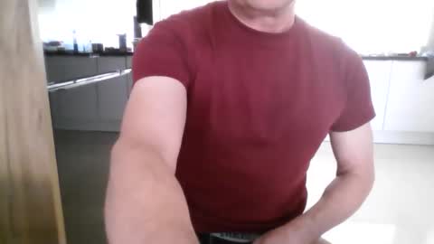 topsecreton online show from 15, 4, 2026