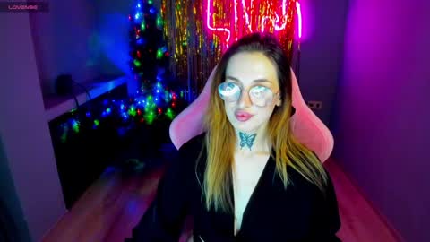 Snapshot of tora_20 chatting on 2, 1, 2025 tora online show from 2, 1, 2025