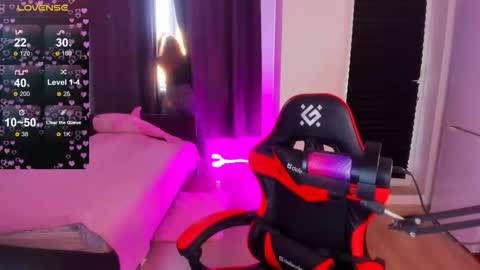 Snapshot of tora_20 chatting on 13, 10, 2025 tora online show from 13, 10, 2025