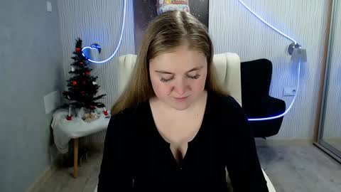 Snapshot of tori_blond chatting on 16, 12, 2024 tori_blond online show from 16, 12, 2024