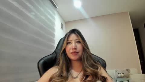 Victoria Gomez online show from 10, 5, 2026