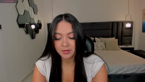 Tori Cross online show from 15, 1, 2025