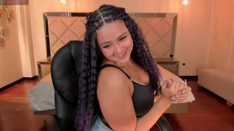 Tori Cross online show from 20, 2, 2025