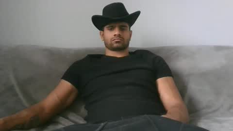 hassanfunn at g m  ail  only local and clean no males online show from 3, 11, 2025