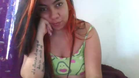 Snapshot of torres_karla chatting on 17, 12, 2025 karla online show from 17, 12, 2025