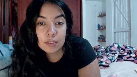 Snapshot of torres_karla chatting on 2, 7, 2026 karla online show from 2, 7, 2026