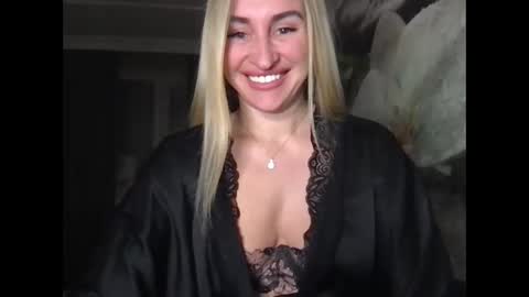 tosyna07555 online show from 27, 2, 2025