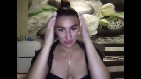 tosyna07555 online show from 18, 9, 2025