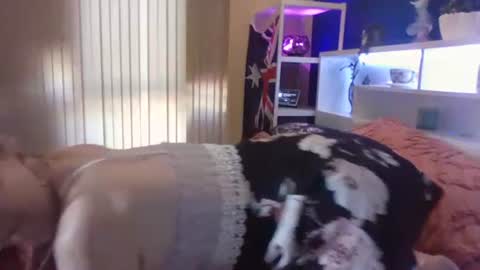 Snapshot of total_aussie_milfs chatting on 3, 2, 2025 Milly online show from 3, 2, 2025