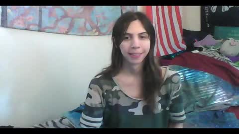 Snapshot of totalfuckingadorable chatting on 28, 9, 2025 Luna online show from 28, 9, 2025
