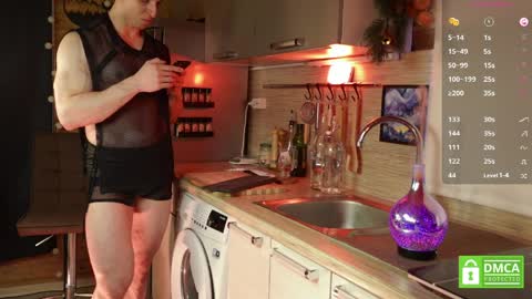 Snapshot of touch_of_eros chatting on 10, 4, 2026 Paul online show from 10, 4, 2026