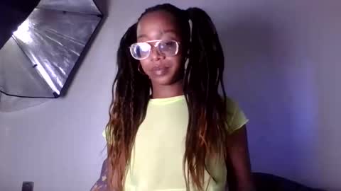 Snapshot of toxic_excotic6969 chatting on 3, 12, 2025 naughteacher2001 online show from 3, 12, 2025