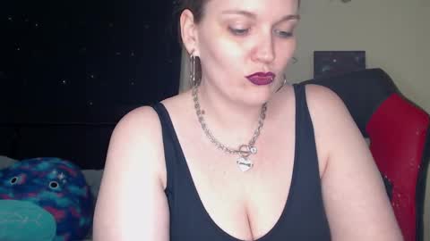 Lilly Miss Mistress Goddess Maam Queen Boss online show from 20, 1, 2025