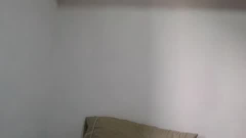 Snapshot of toy_sweet chatting on 19, 10, 2025 Xander online show from 19, 10, 2025