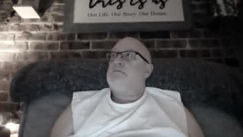 Snapshot of toyota1969 chatting on 23, 11, 2025 toyota1969 online show from 23, 11, 2025