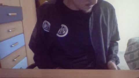 Snapshot of trabuk17 chatting on 8, 4, 2026 trabuk17 online show from 8, 4, 2026