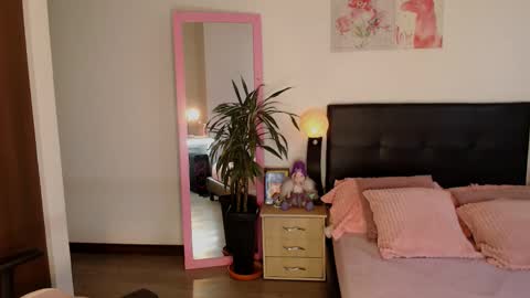 Traci online show from 18, 12, 2025