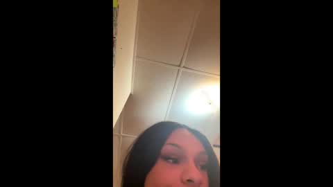 Snapshot of tracy227 chatting on 25, 10, 2025 tracy227 online show from 25, 10, 2025