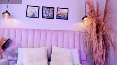 Snapshot of tracy_lee_ chatting on 15, 6, 2026 Tracy online show from 15, 6, 2026