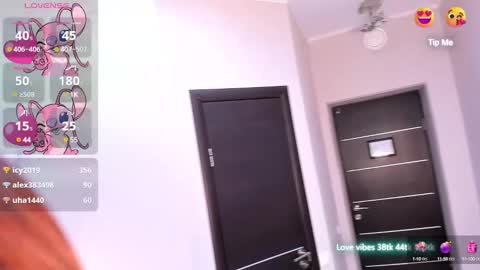 Snapshot of tracy_tay1or chatting on 27, 12, 2024 Tracy GMT2 Mon 3 AM - 4 PM Tue 3 AM - 4 PM Wed 3 AM - 4 PM Thur 3 AM - 4 PM Fri 3 AM - 4 PM online show from 27, 12, 2024