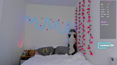 Ariana and Erik online show from 16, 10, 2025