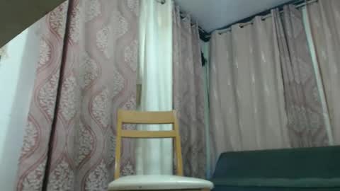 Snapshot of trans_angkul chatting on 5, 10, 2025 Gigi online show from 5, 10, 2025