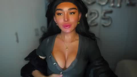 ALMIGHTY GODDESS VALENTINA online show from 1, 1, 2025