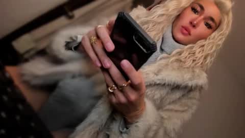 ALMIGHTY GODDESS VALENTINA online show from 19, 11, 2025