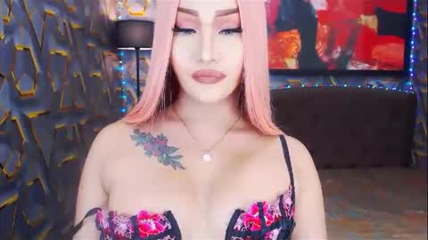 Snapshot of transplayfullolivia chatting on 20, 1, 2025 KYLIE BELLA  TS online show from 20, 1, 2025