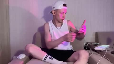 Travis online show from 14, 4, 2026