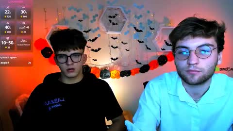 Snapshot of travis_wolf_ chatting on 25, 10, 2025 Travis online show from 25, 10, 2025