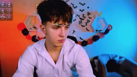 Snapshot of travis_wolf_ chatting on 2, 11, 2025 Travis online show from 2, 11, 2025