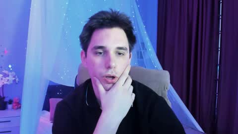 Travis online show from 20, 5, 2026