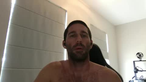 Snapshot of traviskenn chatting on 25, 2, 2025 TravisKenn online show from 25, 2, 2025