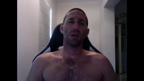 Snapshot of traviskenn chatting on 2, 3, 2025 TravisKenn online show from 2, 3, 2025