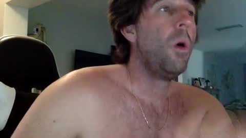 Snapshot of traviskenn chatting on 13, 11, 2025 TravisKenn online show from 13, 11, 2025