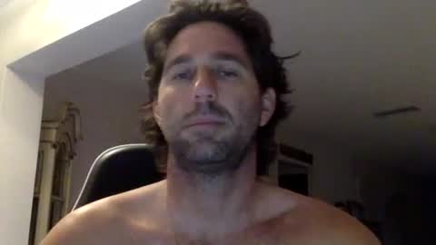 Snapshot of traviskenn chatting on 14, 1, 2026 TravisKenn online show from 14, 1, 2026