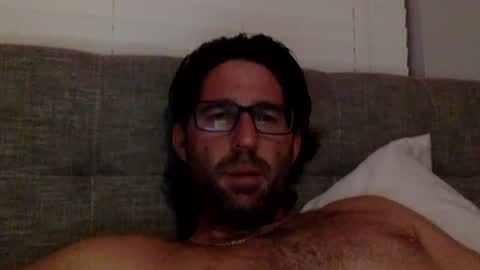 Snapshot of traviskenn chatting on 20, 2, 2026 TravisKenn online show from 20, 2, 2026