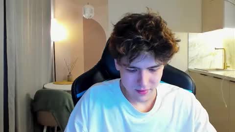 Snapshot of travisrivas chatting on 2, 10, 2025 travisrivas online show from 2, 10, 2025