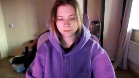 Snapshot of travisroule chatting on 22, 11, 2025 Lisa online show from 22, 11, 2025