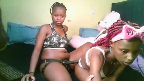 Snapshot of trazic_ chatting on 19, 10, 2025 trazic_ online show from 19, 10, 2025