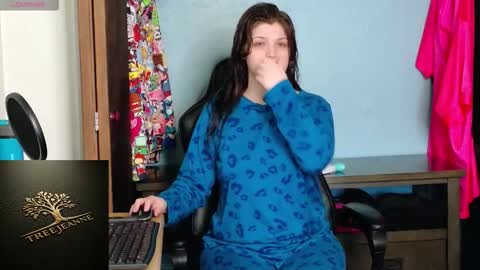 Snapshot of treejeanne chatting on 2, 3, 2026 TreeJeanne online show from 2, 3, 2026