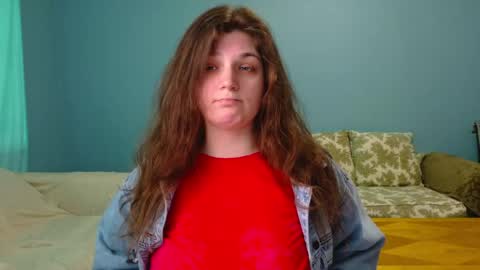 Snapshot of treejeanne chatting on 13, 4, 2026 TreeJeanne online show from 13, 4, 2026