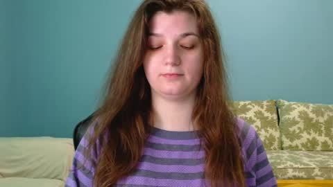 Snapshot of treejeanne chatting on 17, 4, 2026 TreeJeanne online show from 17, 4, 2026