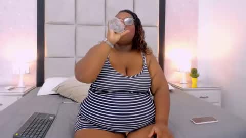Treisy Vixen big ass online show from 14, 7, 2026